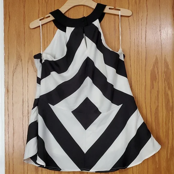 Blouse - Picture 2 of 4